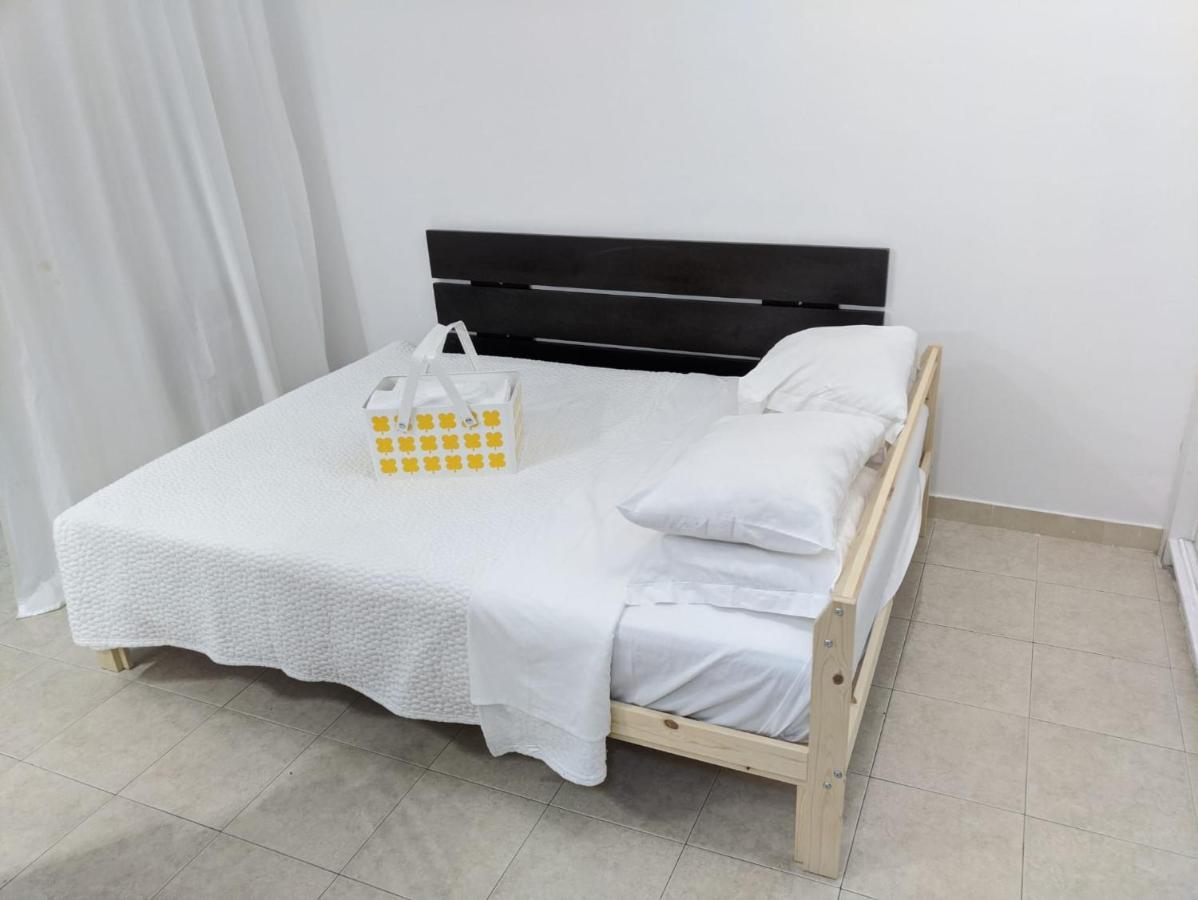Ferienwohnung In Bed with Lisbon 15E Amadora Exterior foto