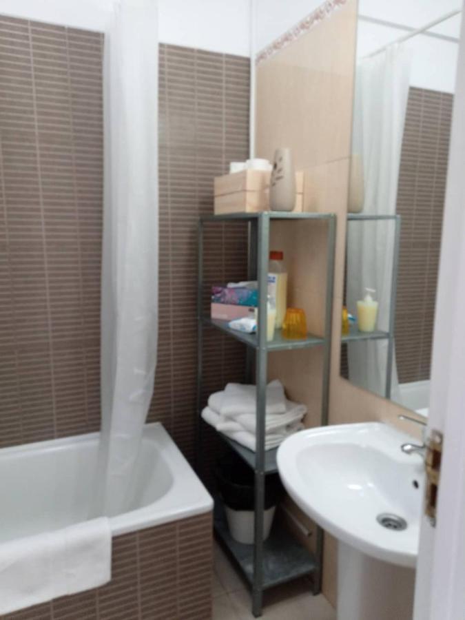 Ferienwohnung In Bed with Lisbon 15E Amadora Exterior foto